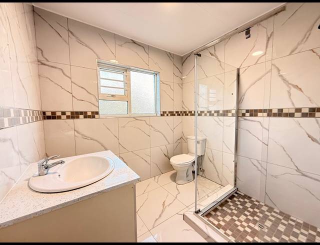 4 BEDROOM TOWNHOUSE FOR SALE IN AVIARY HILL